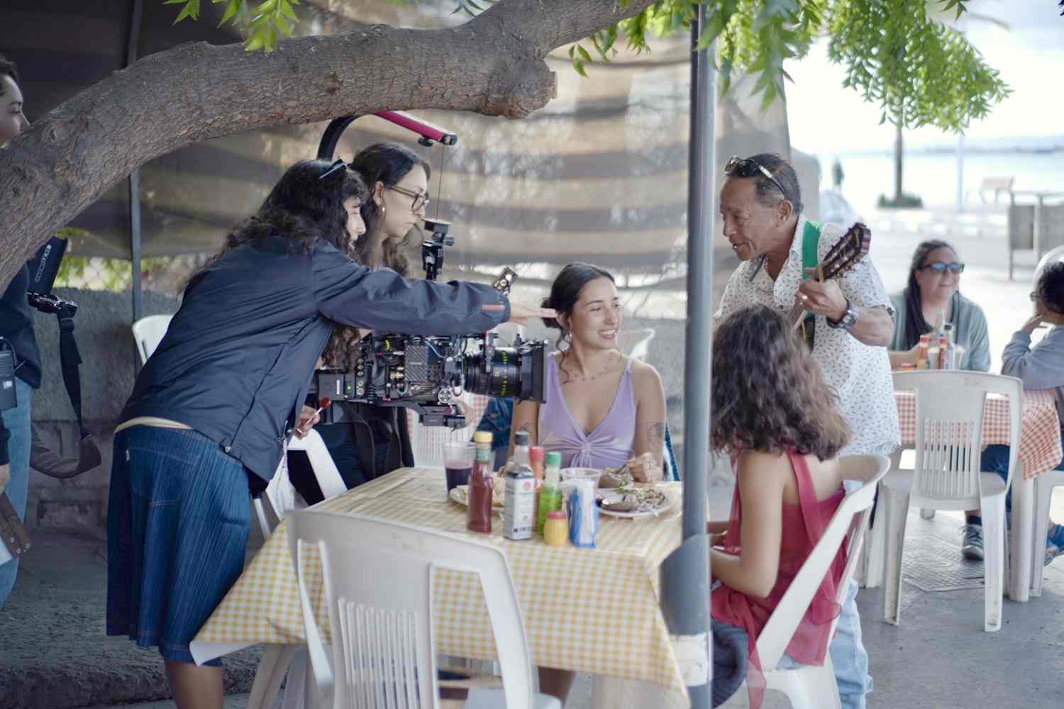 Usando un gimbal para grabar en un restuarante